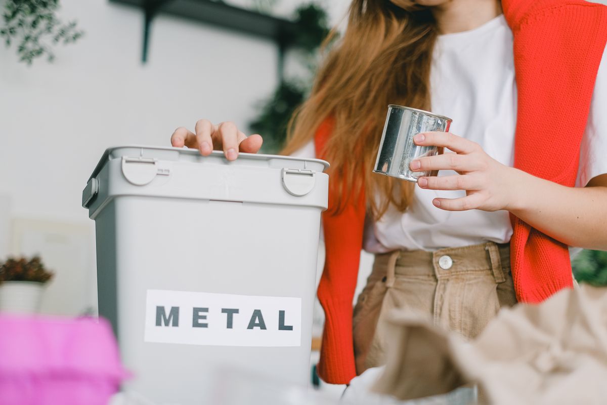 Metal packaging being separated for recycling